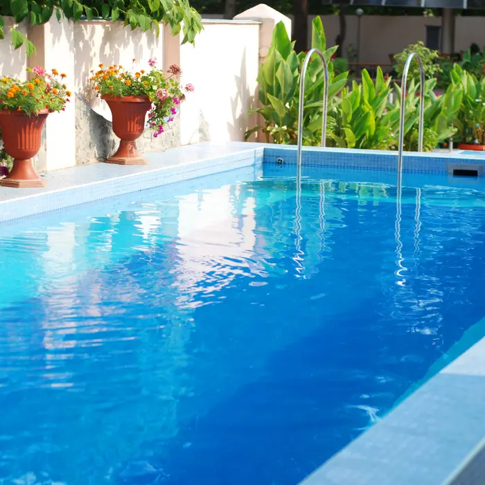 Chantier de terrassement dans le golfe de Saint-Tropez — Piscine